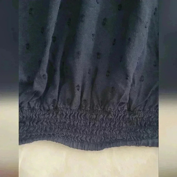 H&M Size 0 V-Neck Swiss Dot Batwing Bloise - Picture 5 of 8